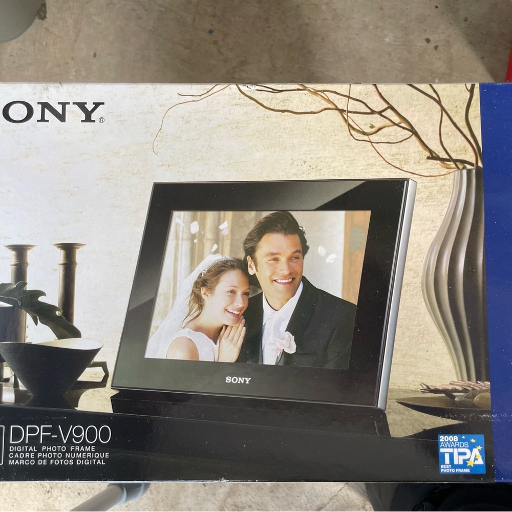 Sony DPF-V900 Digital Picture Frame